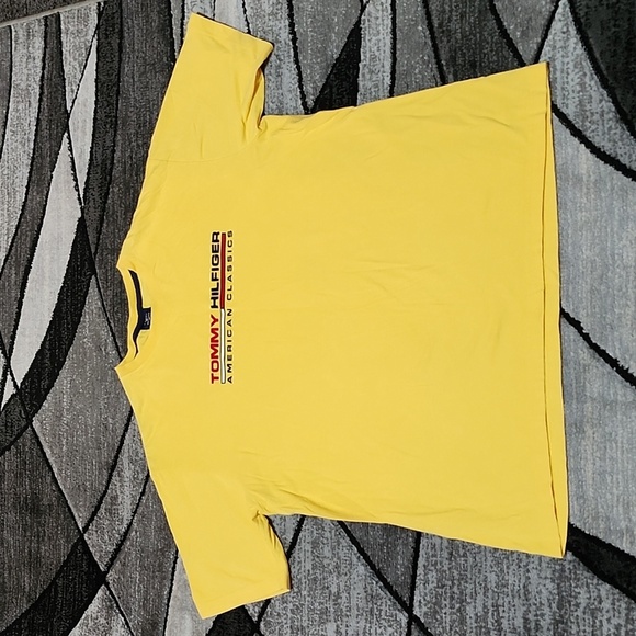 VINTAGE TOMMY HILFIGER RAISED VELVET LOGO CREW-NECK TEE-SHIRT XL - Picture 1 of 14